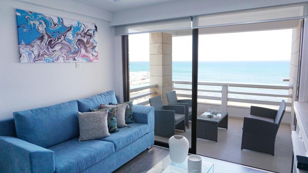 Lazuli Beachfront Sea View Ap144 Larnaca Zewnętrze zdjęcie