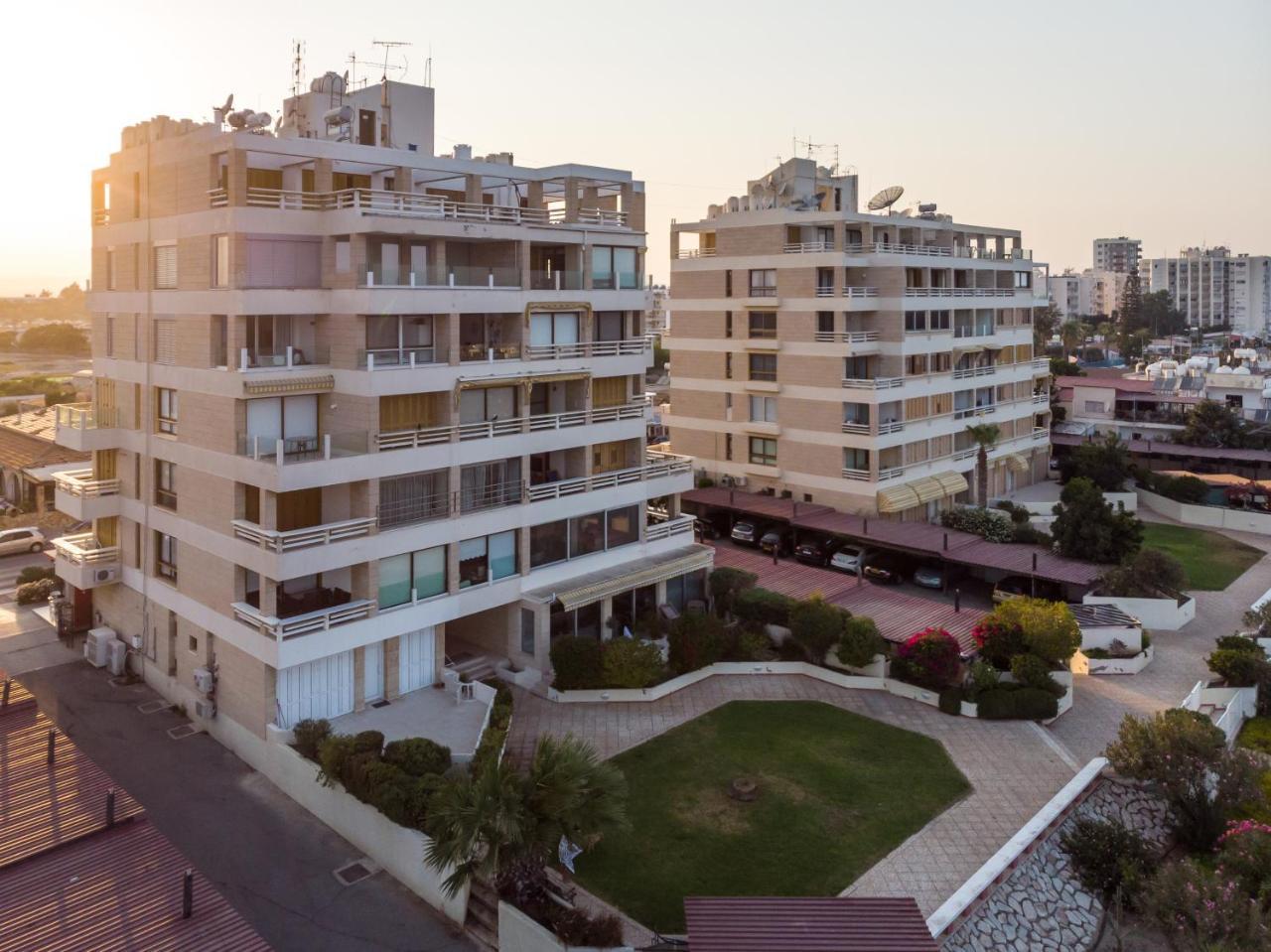 Lazuli Beachfront Sea View Ap144 Larnaca Zewnętrze zdjęcie